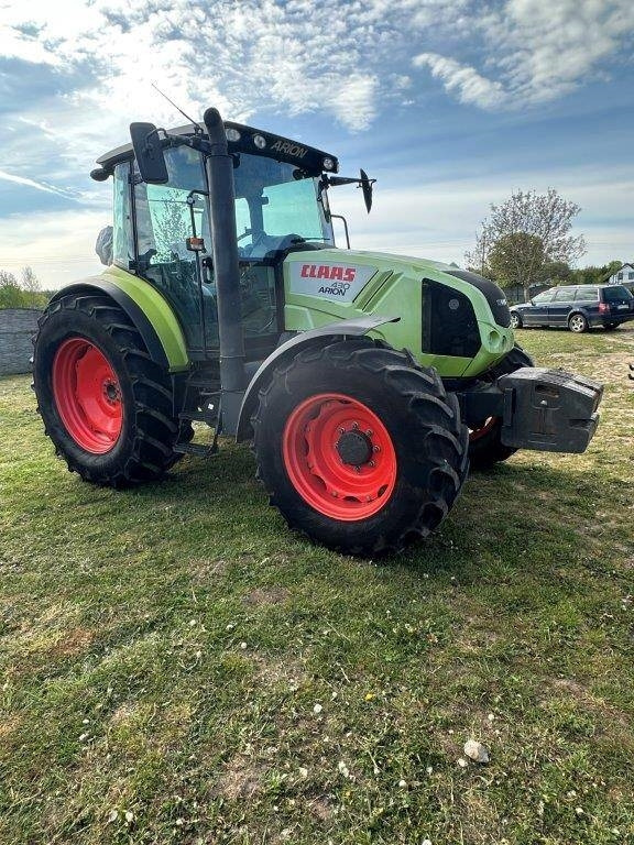 Claas Arion 430 - Tractor: foto 1 Claas Arion 430 - Tractor: foto 1