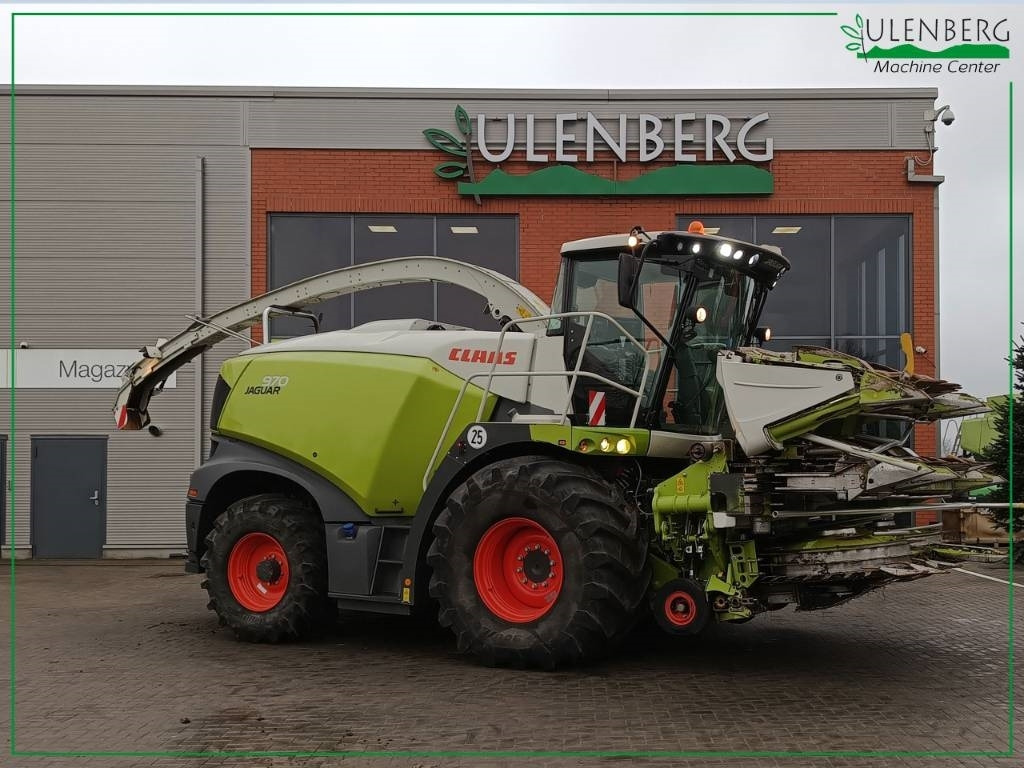 Claas JAGUAR 970 +ORBIS 900 - Cosechadora de forraje: foto 5 Claas JAGUAR 970 +ORBIS 900 - Cosechadora de forraje: foto 5