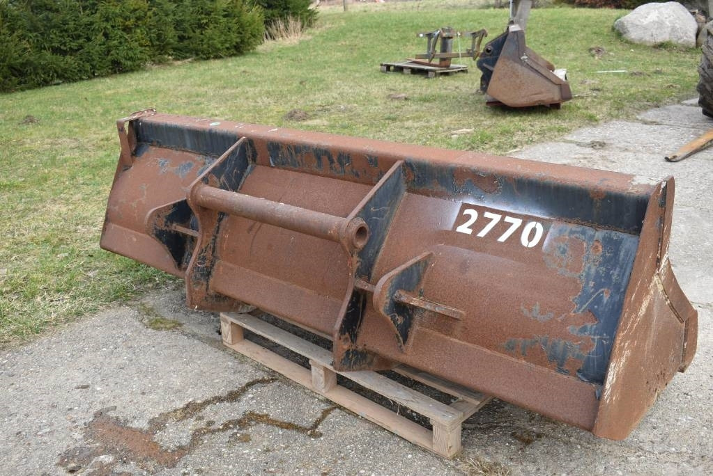 Łyżki do ładowarki CAT , JCB, CASE, SCORPION,KRAME - Cazo para Maquinaria de construcción: foto 2 Łyżki do ładowarki CAT , JCB, CASE, SCORPION,KRAME - Cazo para Maquinaria de construcción: foto 2