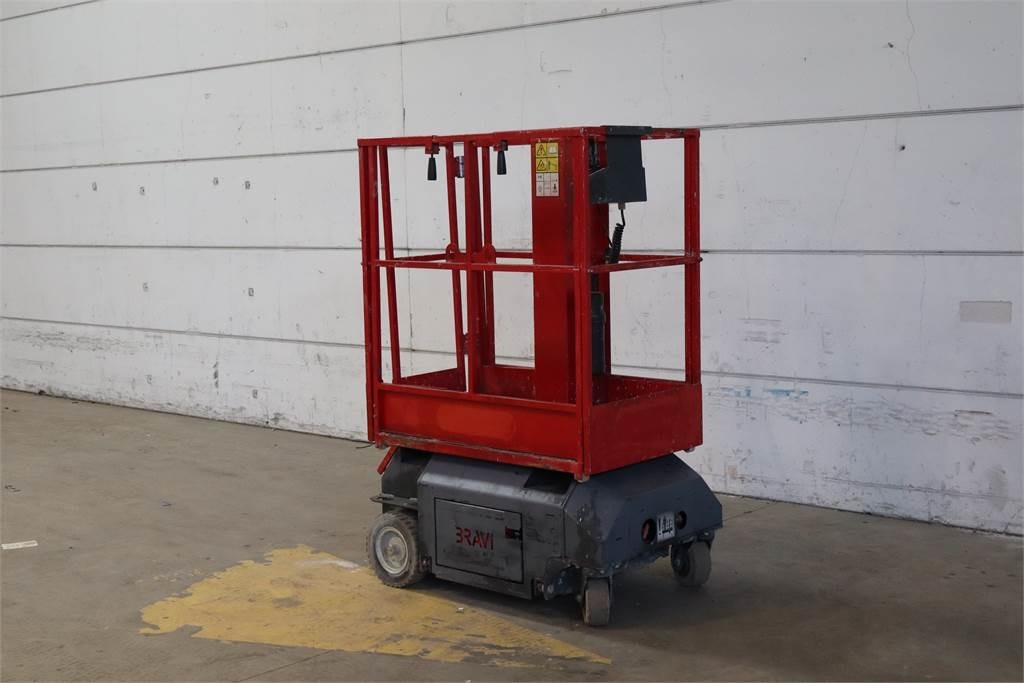 Bravi Lui Mini HD - Plataforma de mástil vertical: foto 2 Bravi Lui Mini HD - Plataforma de mástil vertical: foto 2