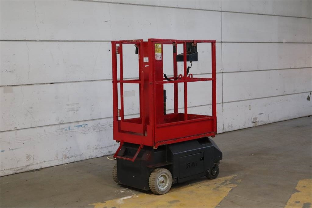 Bravi Lui Mini HD - Plataforma de mástil vertical: foto 3 Bravi Lui Mini HD - Plataforma de mástil vertical: foto 3