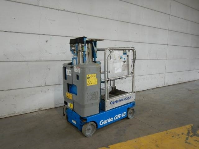 Genie GR15 - Plataforma de mástil vertical: foto 3 Genie GR15 - Plataforma de mástil vertical: foto 3
