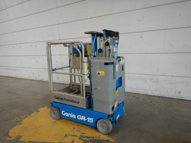 Genie GR15 - Plataforma de mástil vertical: foto 2 Genie GR15 - Plataforma de mástil vertical: foto 2
