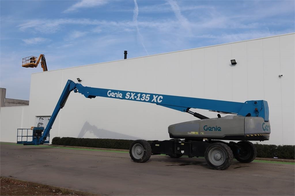 Genie SX135XC - Plataforma telescopica: foto 3 Genie SX135XC - Plataforma telescopica: foto 3