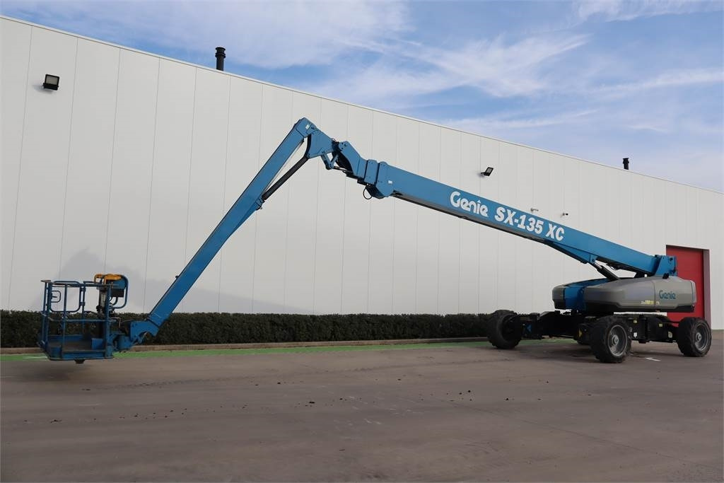 Genie SX135XC - Plataforma telescopica: foto 2 Genie SX135XC - Plataforma telescopica: foto 2