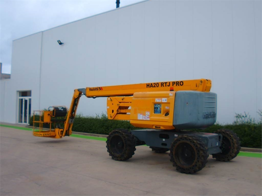 Haulotte HA20RTJ Pro - Plataforma articulada: foto 3 Haulotte HA20RTJ Pro - Plataforma articulada: foto 3