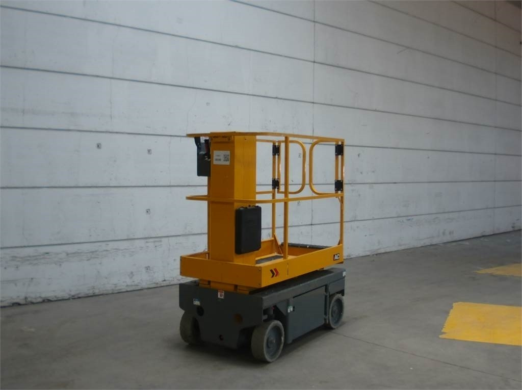 Haulotte STAR 6 - Plataforma de mástil vertical: foto 4 Haulotte STAR 6 - Plataforma de mástil vertical: foto 4