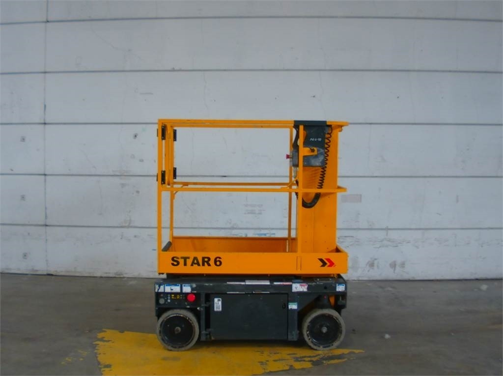 Haulotte STAR 6AE - Plataforma de mástil vertical: foto 1 Haulotte STAR 6AE - Plataforma de mástil vertical: foto 1