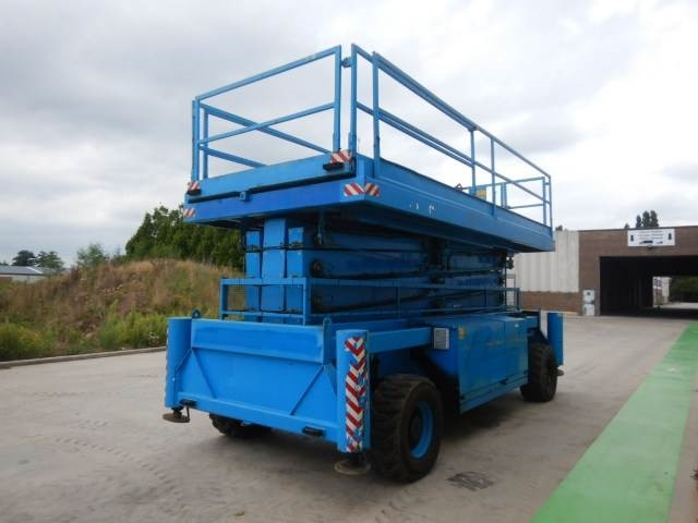 Holland Lift M250DL27 - Plataforma de tijeras: foto 4 Holland Lift M250DL27 - Plataforma de tijeras: foto 4