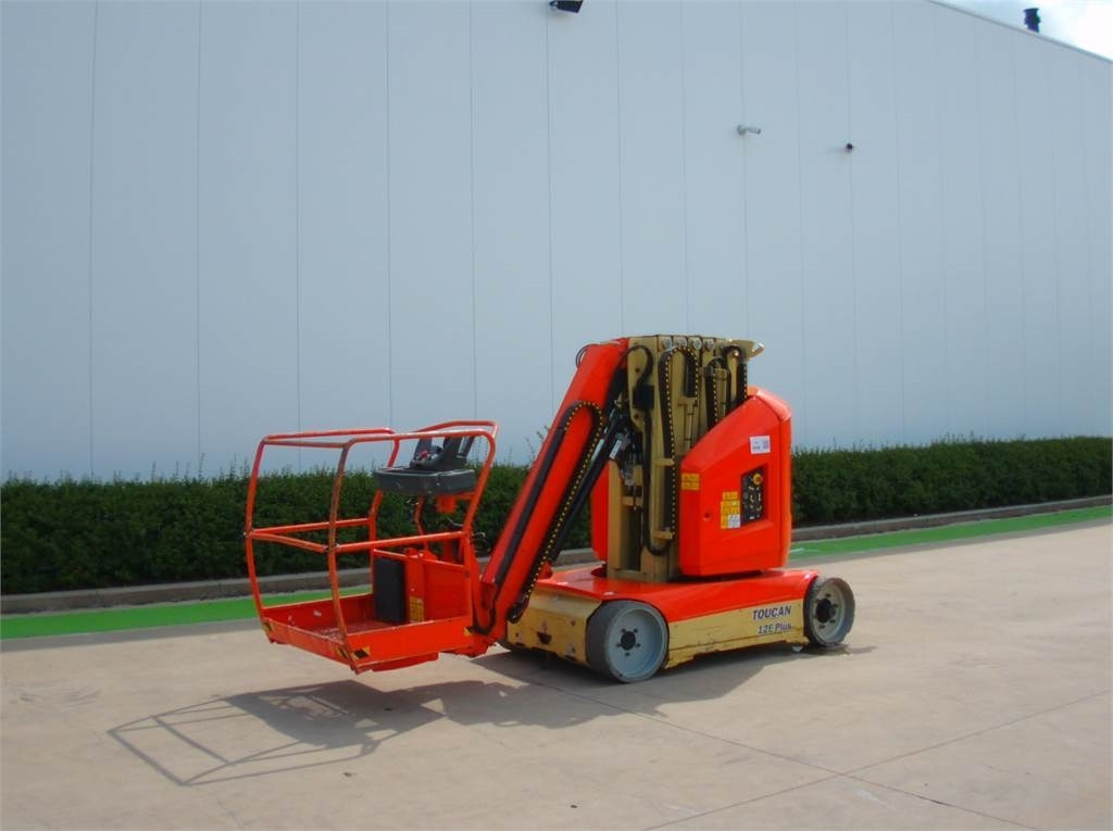 JLG Toucan 12E+ - Plataforma de mástil vertical: foto 2 JLG Toucan 12E+ - Plataforma de mástil vertical: foto 2