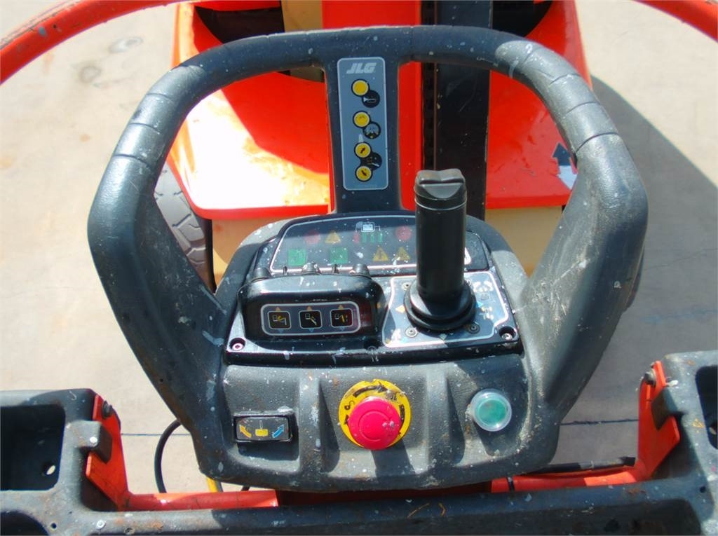 Plataforma de mástil vertical JLG Toucan 12E+: foto 9