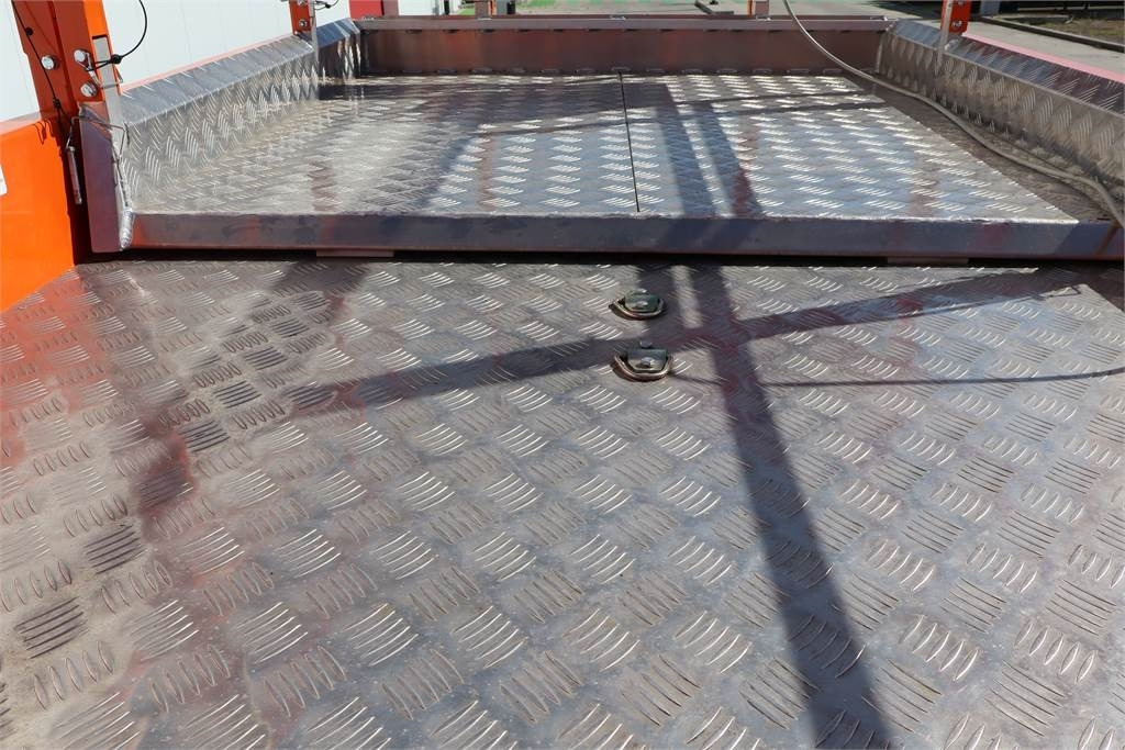 Plataforma de tijeras Snorkel S3370RTE: foto 11 Plataforma de tijeras Snorkel S3370RTE: foto 11