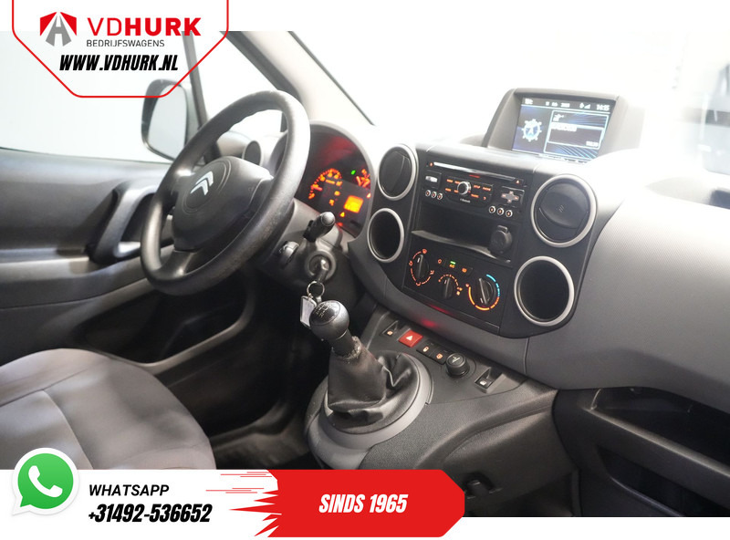 Citroën Berlingo 1.6 HDI 90 pk L2 EXPORT ONLY 3 Pers./ NL-auto/ Navi/ Airco/ Trekhaak - Furgoneta pequeña: foto 3 Citroën Berlingo 1.6 HDI 90 pk L2 EXPORT ONLY 3 Pers./ NL-auto/ Navi/ Airco/ Trekhaak - Furgoneta pequeña: foto 3
