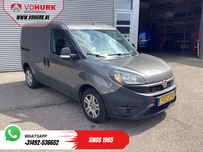 Fiat Dobló Cargo 1.6 MJ 105 pk 3Pers./ Airco/ Cruise/ Navi/ Trekhaak - Furgoneta pequeña: foto 1 Fiat Dobló Cargo 1.6 MJ 105 pk 3Pers./ Airco/ Cruise/ Navi/ Trekhaak - Furgoneta pequeña: foto 1