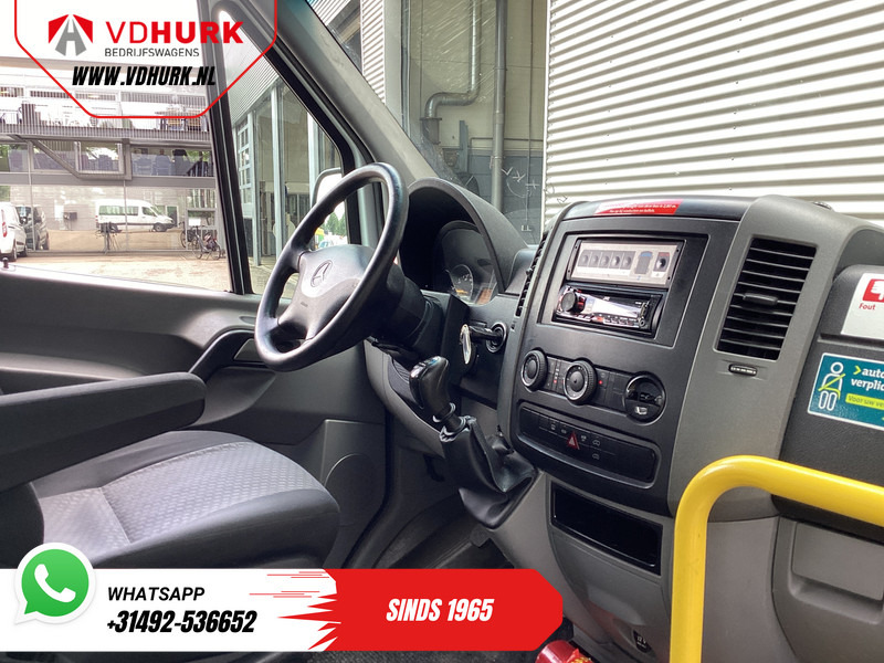 Mercedes-Benz Sprinter 313 2.2 CDI L2H2 €9.922 Incl. BTW BPM VRIJ! EXPORT ONLY Combi/ 9 Persoons/ Kombi/ 9P/ Airco/ Rolstoellift - Minibús, Furgoneta de pasajeros: foto 3 Mercedes-Benz Sprinter 313 2.2 CDI L2H2 €9.922 Incl. BTW BPM VRIJ! EXPORT ONLY Combi/ 9 Persoons/ Kombi/ 9P/ Airco/ Rolstoellift - Minibús, Furgoneta de pasajeros: foto 3