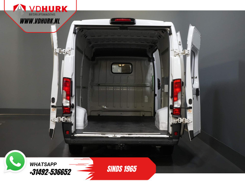 Peugeot Boxer 2.2 HDi 140 pk L2H2 270Gr. Deuren/ 2.5t Trekverm./ Camera/ PDC/ Cruise/ Trekhaak/ Airco - Furgoneta pequeña: foto 5 Peugeot Boxer 2.2 HDi 140 pk L2H2 270Gr. Deuren/ 2.5t Trekverm./ Camera/ PDC/ Cruise/ Trekhaak/ Airco - Furgoneta pequeña: foto 5