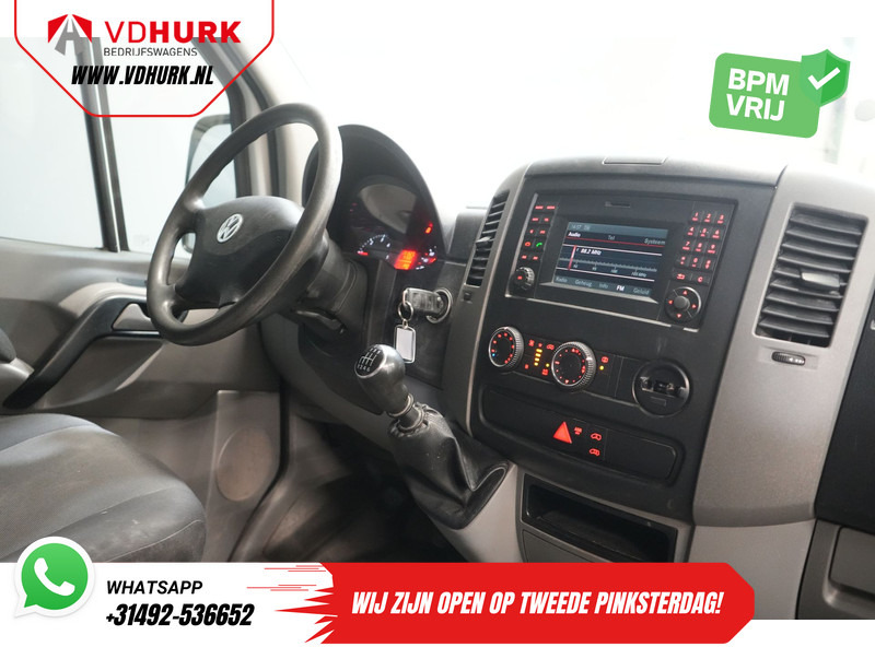 Volkswagen Crafter 2.0 TDI L2H2 EXPORT ONLY Distr.Riem V.V/ Cruise/ Airco/ Trekhaak/ APK 12-2025 - Furgoneta pequeña: foto 3 Volkswagen Crafter 2.0 TDI L2H2 EXPORT ONLY Distr.Riem V.V/ Cruise/ Airco/ Trekhaak/ APK 12-2025 - Furgoneta pequeña: foto 3