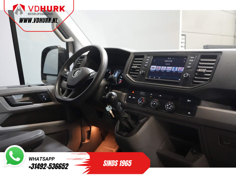 Volkswagen Crafter 2.0 TDI L3H2 Gev.stoel/ CarPlay/ Camera/ Cruise/ Airco/ 270Gr. deuren - Furgoneta pequeña: foto 3 Volkswagen Crafter 2.0 TDI L3H2 Gev.stoel/ CarPlay/ Camera/ Cruise/ Airco/ 270Gr. deuren - Furgoneta pequeña: foto 3