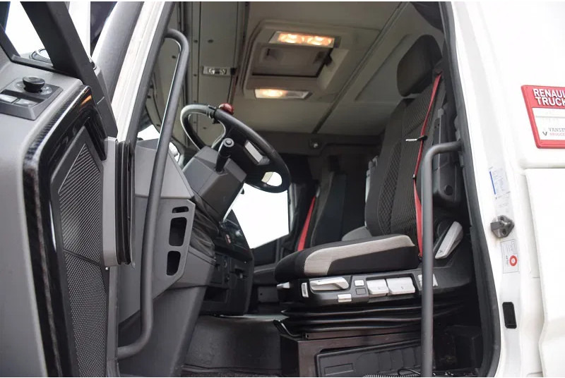 Cabeza tractora Renault T460: foto 8