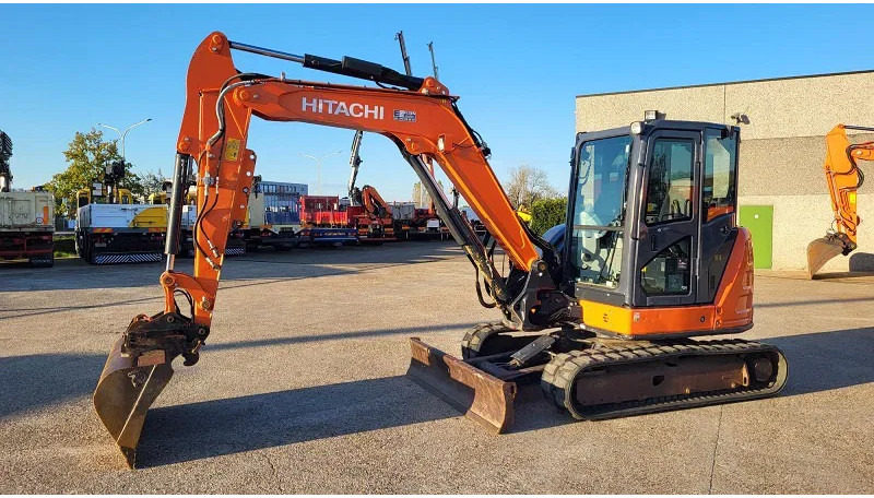 Hitachi ZX65USB-5A CLR - Excavadora de cadenas: foto 1 Hitachi ZX65USB-5A CLR - Excavadora de cadenas: foto 1