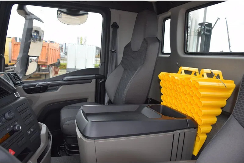 MAN TGS 33.440 - Camión multibasculante: foto 5 MAN TGS 33.440 - Camión multibasculante: foto 5