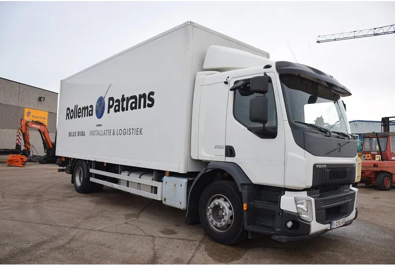 Volvo FL 250 - Camión caja cerrada: foto 5 Volvo FL 250 - Camión caja cerrada: foto 5