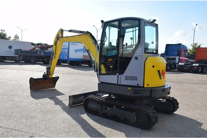 WACKER NEUSON Neuson Wacker 4 TON EZ36 -stock id104 - Miniexcavadora: foto 2 WACKER NEUSON Neuson Wacker 4 TON EZ36 -stock id104 - Miniexcavadora: foto 2