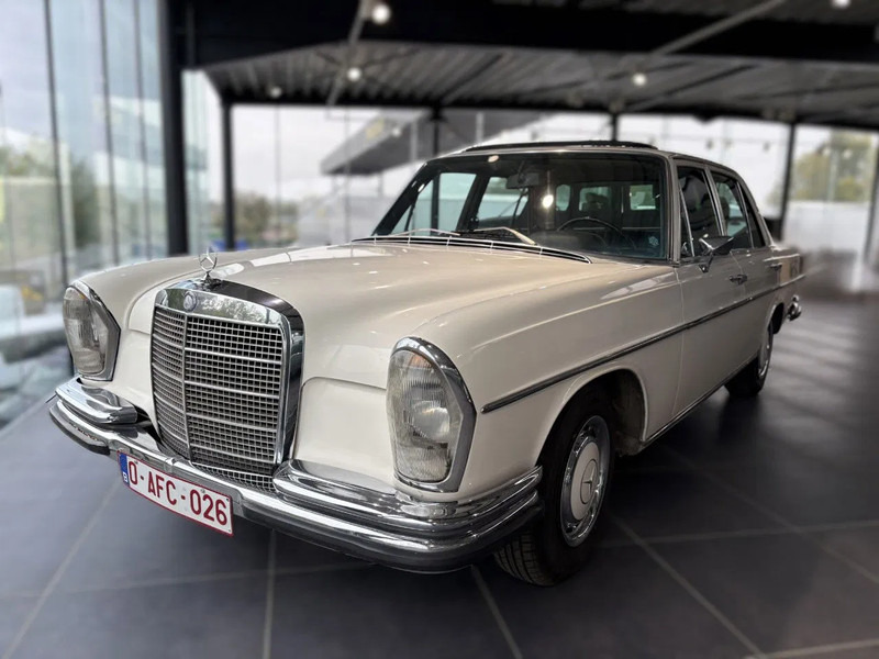 Mercedes-Benz 280SE *OldTimer*Automaat*LerenZetels*Schuifdak* - Coche: foto 1 Mercedes-Benz 280SE *OldTimer*Automaat*LerenZetels*Schuifdak* - Coche: foto 1