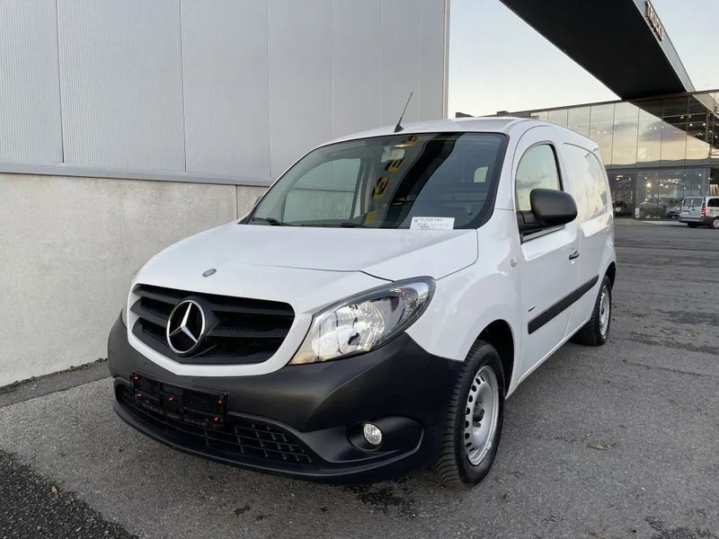 Mercedes-Benz Citan 109 CDI *Navigatie*Airco*Buitenspiegels verwarmd&elektr. verstelbaar - Furgoneta pequeña: foto 1 Mercedes-Benz Citan 109 CDI *Navigatie*Airco*Buitenspiegels verwarmd&elektr. verstelbaar - Furgoneta pequeña: foto 1