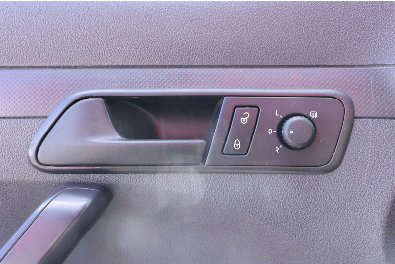 Volkswagen Caddy PARKSENSOREN-SCHUIFDEUR-RADIO USB-TREKHAAK - Furgoneta pequeña: foto 5 Volkswagen Caddy PARKSENSOREN-SCHUIFDEUR-RADIO USB-TREKHAAK - Furgoneta pequeña: foto 5