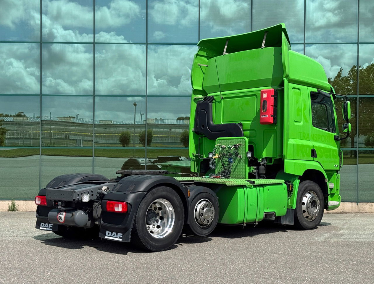 DAF CF 450 FTP Space CAB Only 447.500 KM 2x Tanks TOP Condition Belgium Truck - Cabeza tractora: foto 4 DAF CF 450 FTP Space CAB Only 447.500 KM 2x Tanks TOP Condition Belgium Truck - Cabeza tractora: foto 4