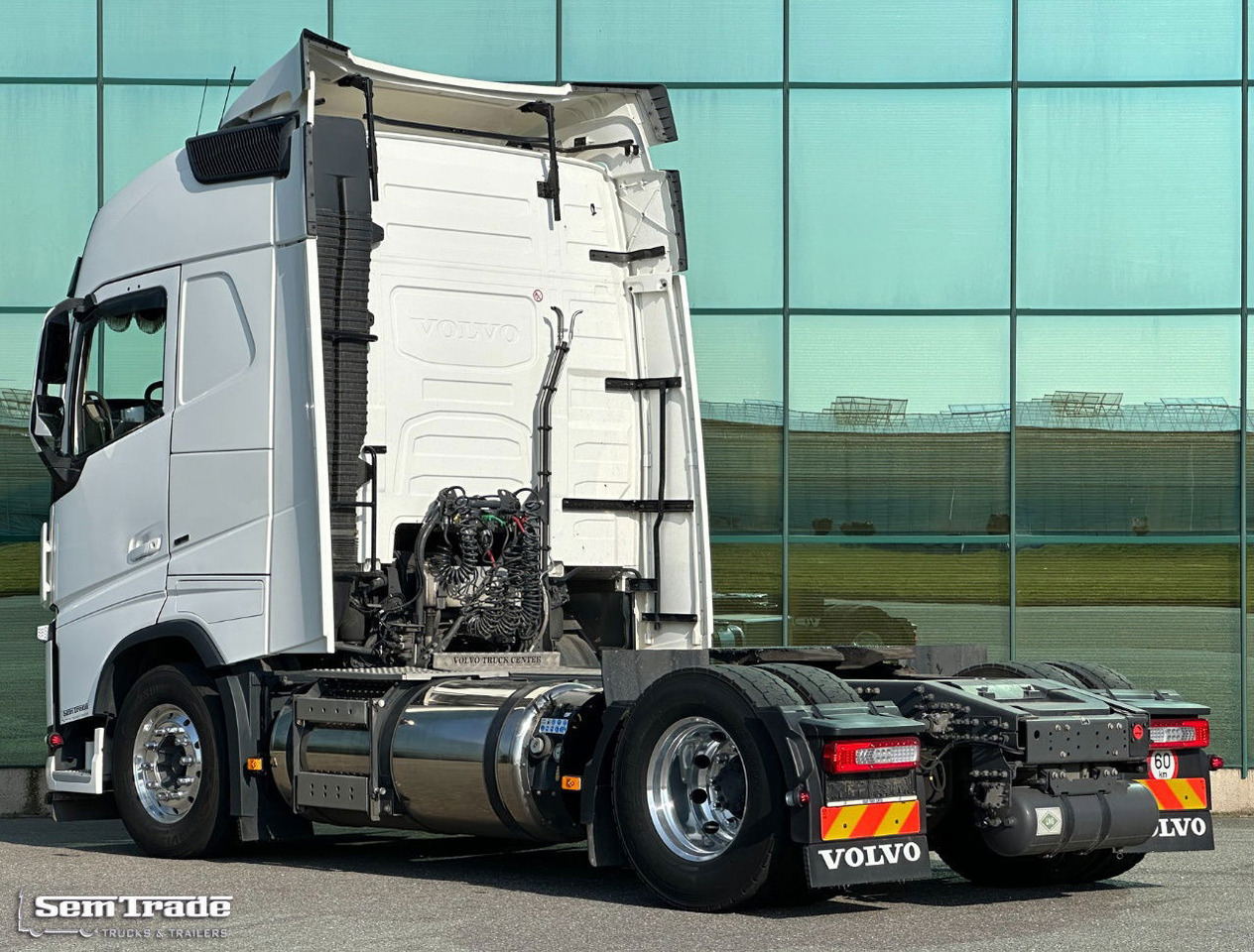 Volvo FH 13.460 Full AIR I-Park Cool Super Condition Belgium-Truck - Cabeza tractora: foto 3 Volvo FH 13.460 Full AIR I-Park Cool Super Condition Belgium-Truck - Cabeza tractora: foto 3