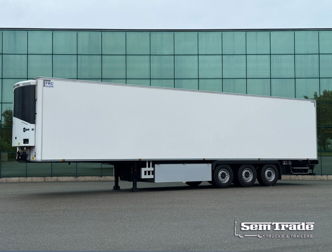 Chereau CSD3 247 CM Wide 265 CM High Thermo King SLXi300 With Only 850 Hours NEW - Semirremolque frigorífico: foto 1 Chereau CSD3 247 CM Wide 265 CM High Thermo King SLXi300 With Only 850 Hours NEW - Semirremolque frigorífico: foto 1