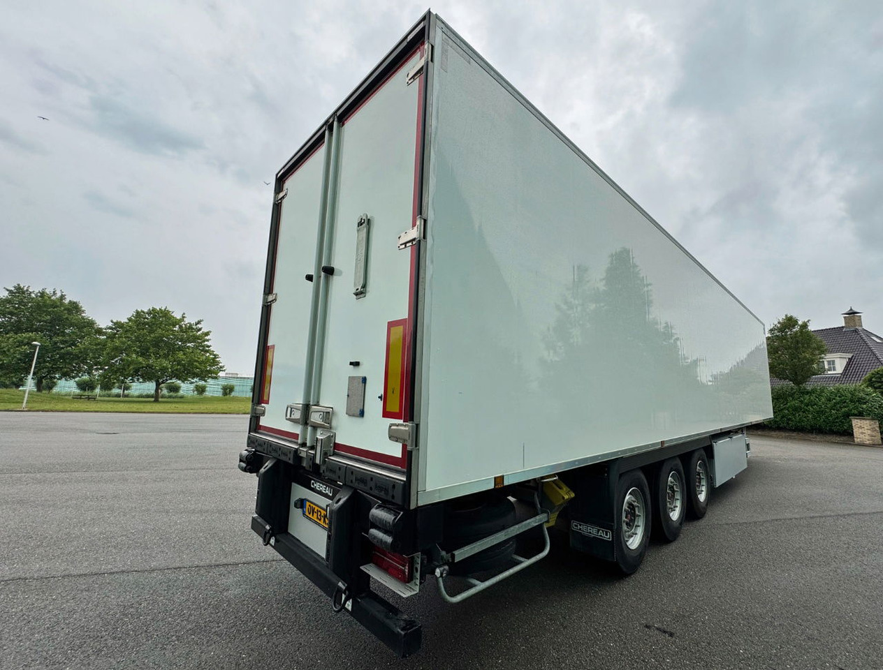 Chereau CSD3 247 CM Wide 265 CM High Thermo King SLXi300 With Only 850 Hours NEW - Semirremolque frigorífico: foto 5 Chereau CSD3 247 CM Wide 265 CM High Thermo King SLXi300 With Only 850 Hours NEW - Semirremolque frigorífico: foto 5