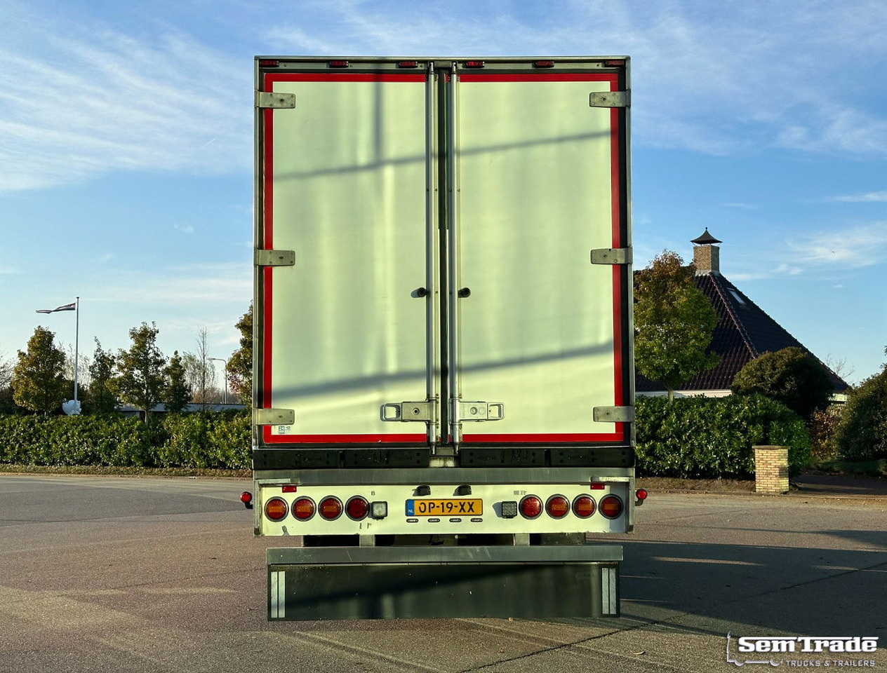 Chereau Renders Carrier Maxima 1300 2X Steering Axle 1X Lift Axle Disc Brakes - Semirremolque frigorífico: foto 4 Chereau Renders Carrier Maxima 1300 2X Steering Axle 1X Lift Axle Disc Brakes - Semirremolque frigorífico: foto 4