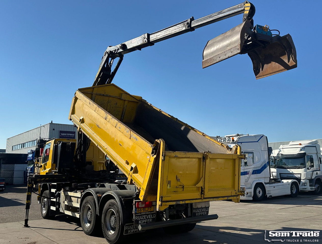DAF CF 410 FAT 6X4 188.000 KM Palfinger 17 TON/Meter Kraan 2 Zijdige Ruizeveld K - Camión grúa: foto 2 DAF CF 410 FAT 6X4 188.000 KM Palfinger 17 TON/Meter Kraan 2 Zijdige Ruizeveld K - Camión grúa: foto 2