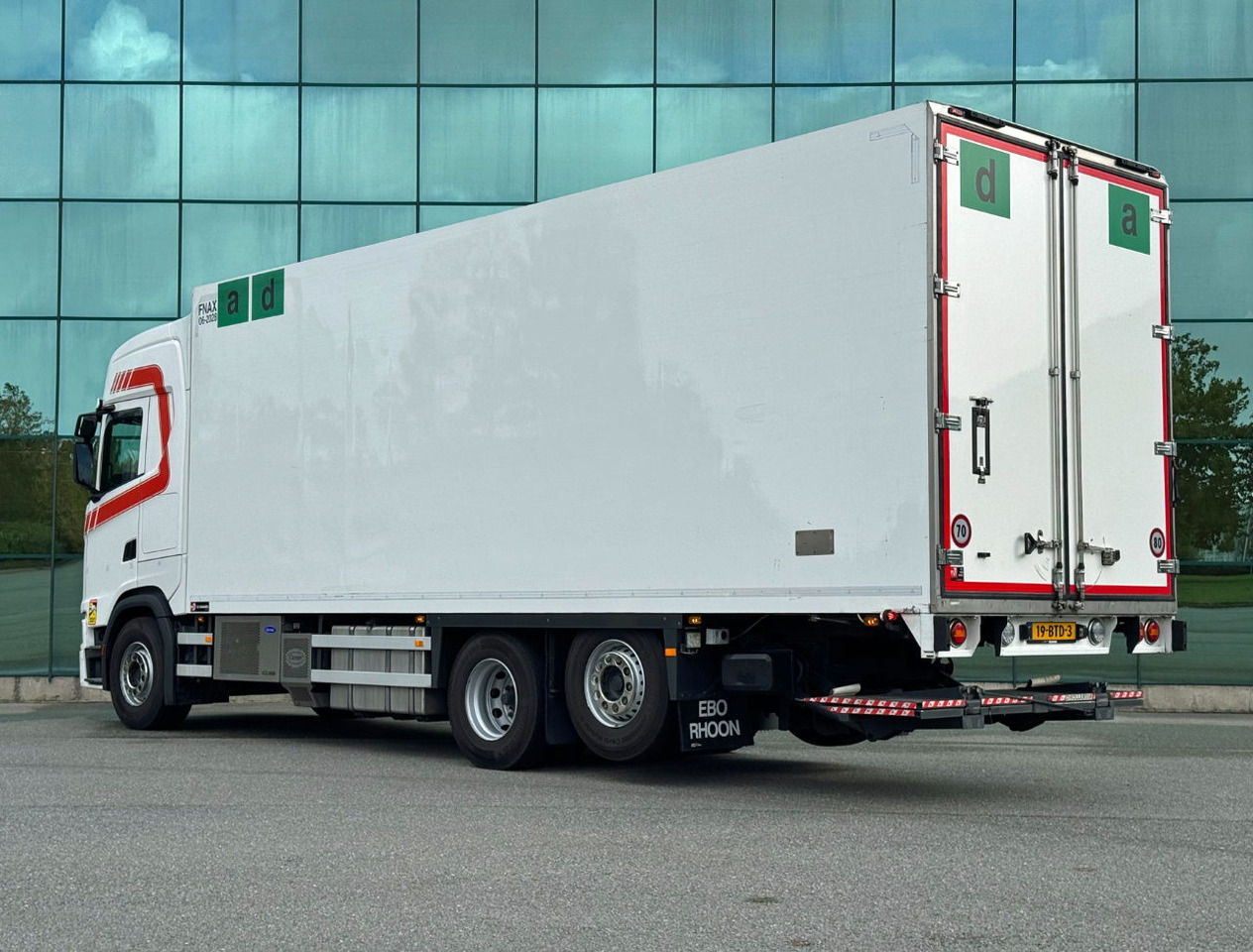 Scania S500 6X2 Retarder 815 x 250 x 275 CM Inside TOP Condition Holland Truck - Camión frigorífico: foto 3 Scania S500 6X2 Retarder 815 x 250 x 275 CM Inside TOP Condition Holland Truck - Camión frigorífico: foto 3