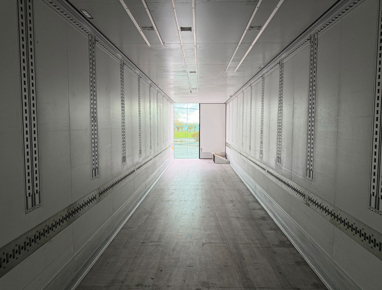 Semirremolque frigorífico Schmitz Cargobull SCBS3B Thermo King SLXi 300 Only 502 Engine Hours Lift Axle Super Condition: foto 21