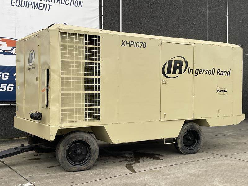 Doosan XHP 1070 WCAT - Compresor de aire: foto 1 Doosan XHP 1070 WCAT - Compresor de aire: foto 1