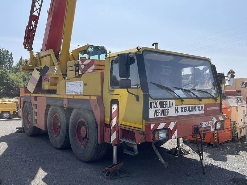 Liebherr LTM 1050 / 1 - Grúa todo terreno: foto 2 Liebherr LTM 1050 / 1 - Grúa todo terreno: foto 2