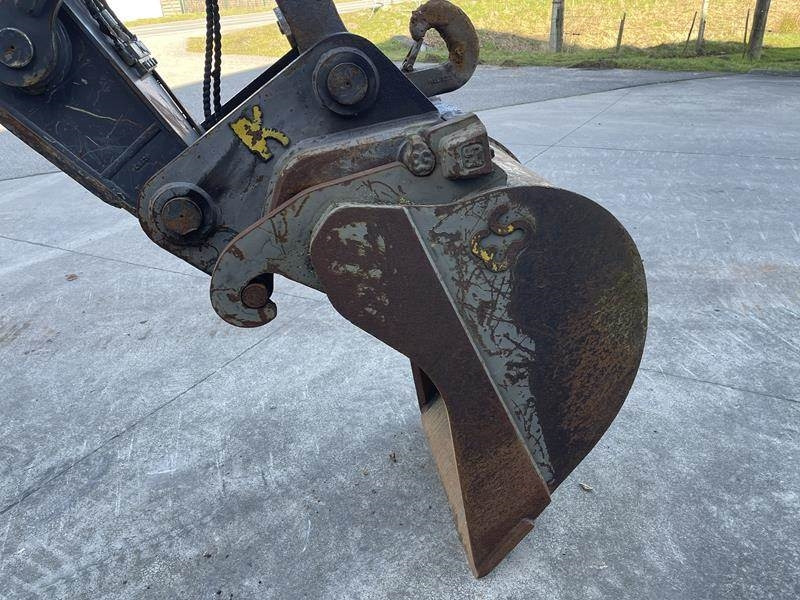 Excavadora de cadenas Volvo ECR 235 DL: foto 10