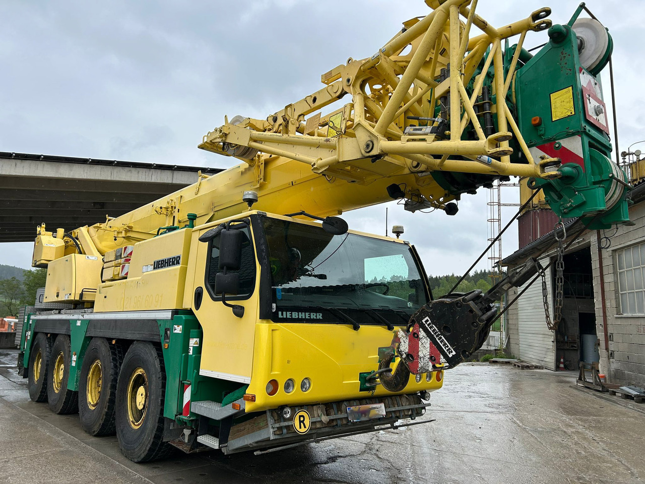 LIEBHERR LTM 1070-4.2 - Autogrúa: foto 2 LIEBHERR LTM 1070-4.2 - Autogrúa: foto 2