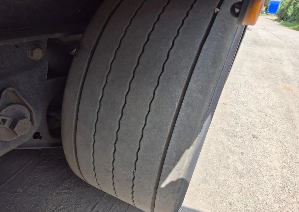 Fliegl Tandem 3 osie - Remolque con toldo: foto 5 Fliegl Tandem 3 osie - Remolque con toldo: foto 5