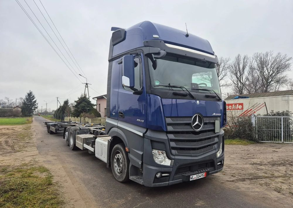 Mercedes-Benz Actros 2542 JUMBO Zestaw Euro 6 - Camión chasis: foto 2 Mercedes-Benz Actros 2542 JUMBO Zestaw Euro 6 - Camión chasis: foto 2