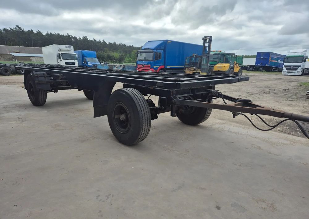 Schmitz Cargobull Przyczepa Krone na resorze - Remolque chasis: foto 4 Schmitz Cargobull Przyczepa Krone na resorze - Remolque chasis: foto 4