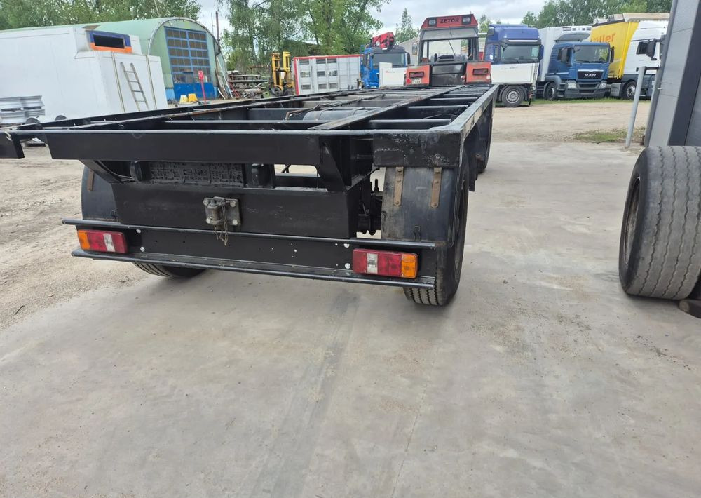 Schmitz Cargobull Przyczepa Krone na resorze - Remolque chasis: foto 3 Schmitz Cargobull Przyczepa Krone na resorze - Remolque chasis: foto 3