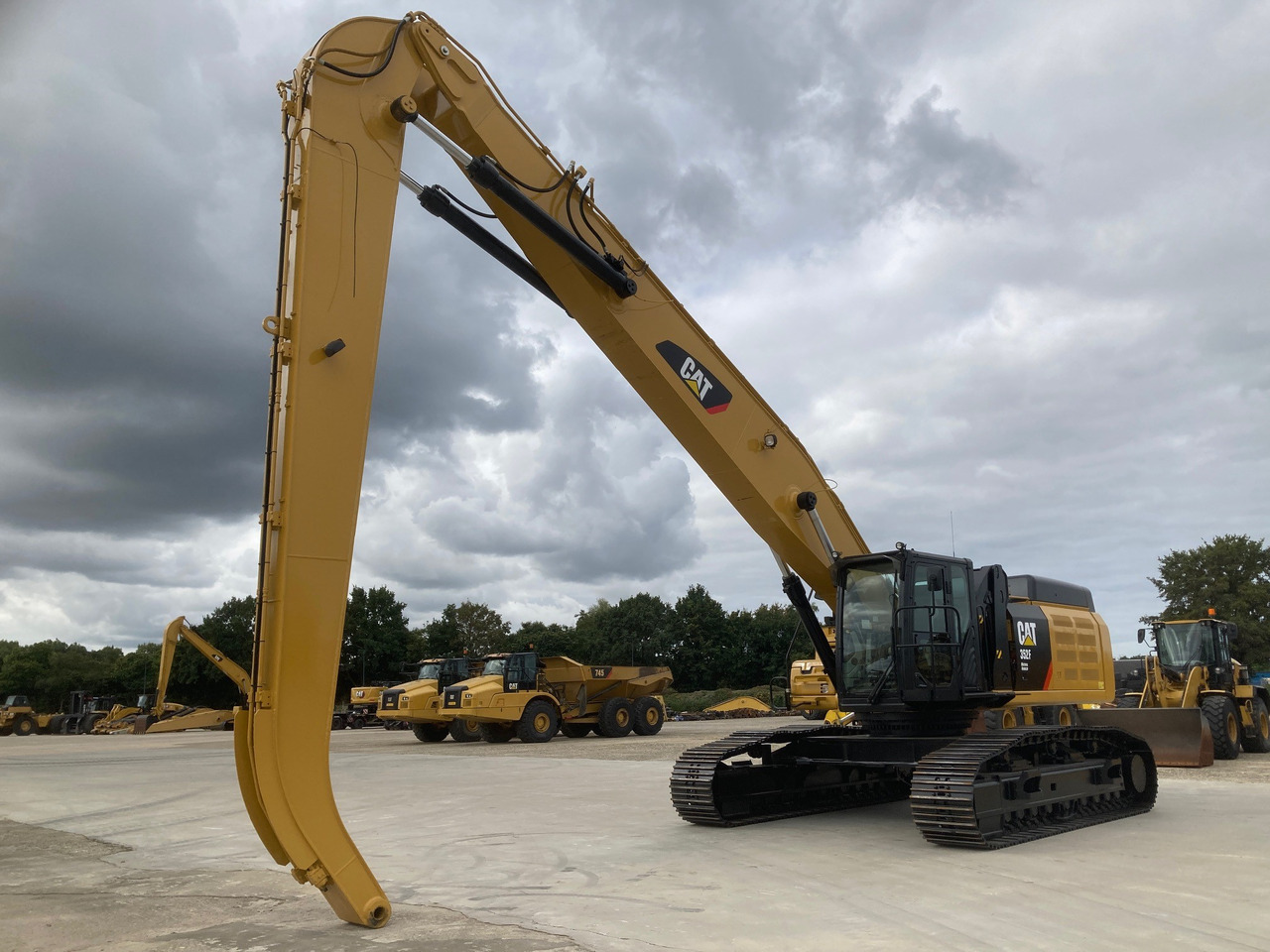 CATERPILLAR 352F Material Handler - Manipulador de materiales: foto 3 CATERPILLAR 352F Material Handler - Manipulador de materiales: foto 3