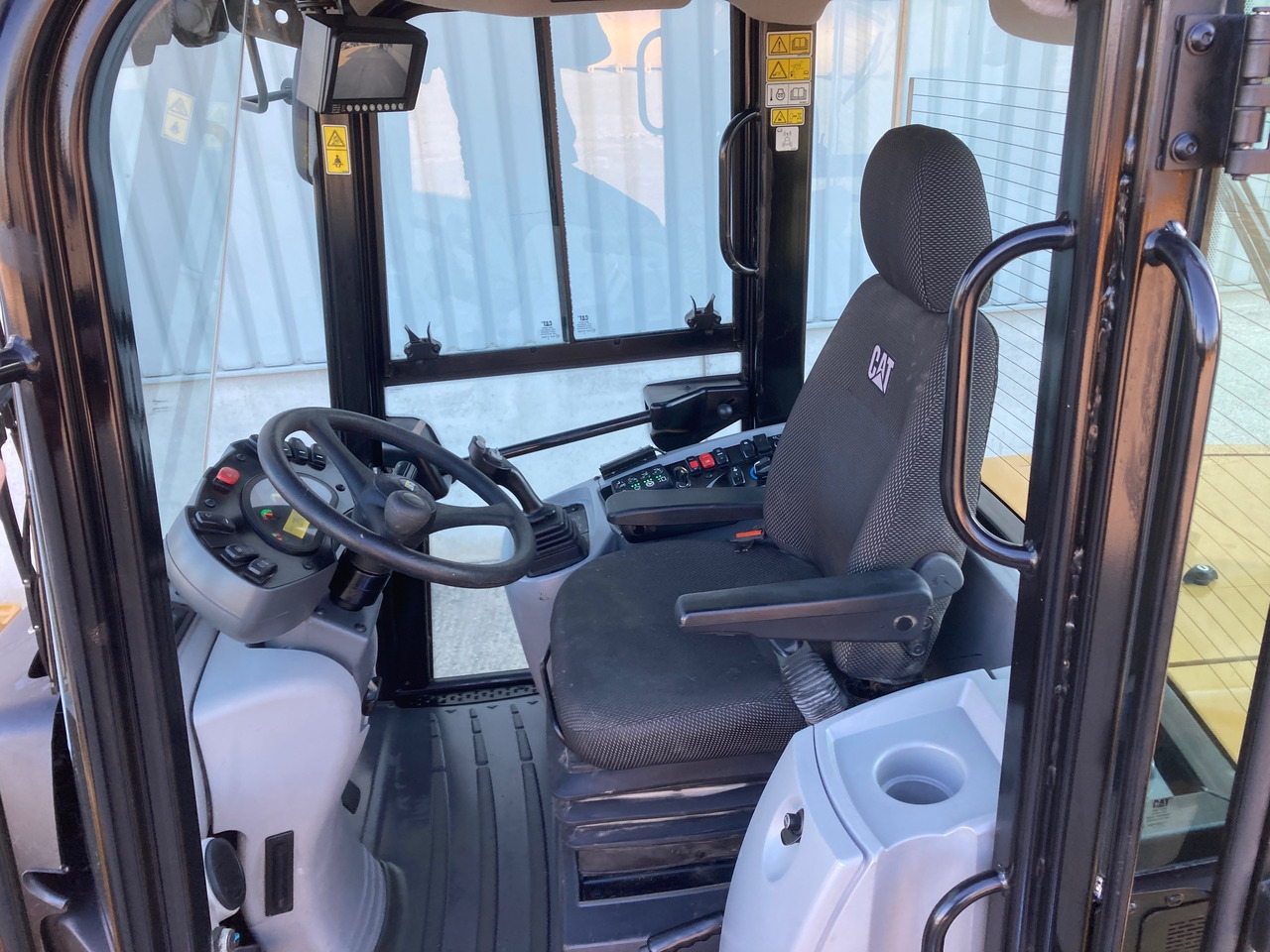 Cargadora de ruedas CATERPILLAR 910: foto 11