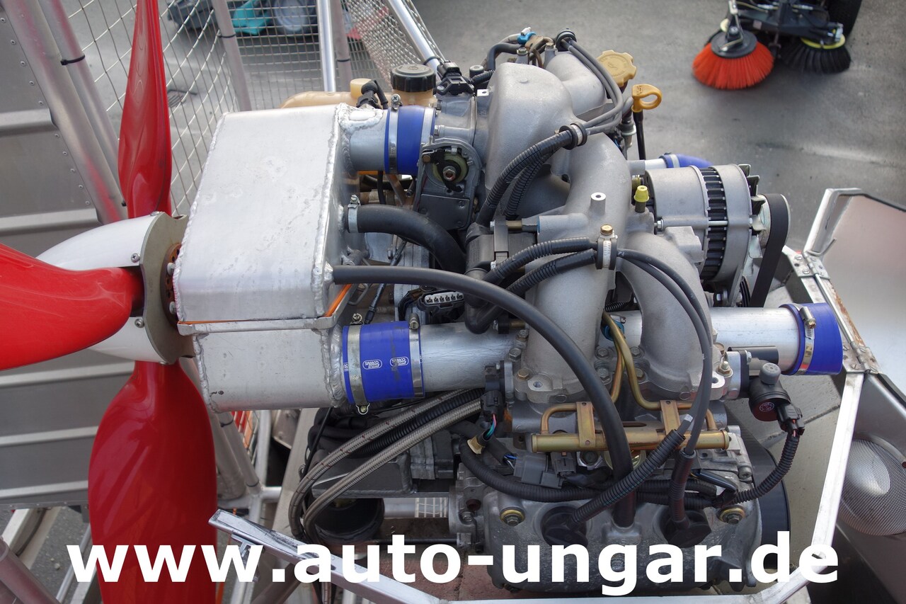 Camión de bomberos Ficht FLG 640 Luftschrauben Gleitboot Airboat Boot Luftschrauben Gleitboot Propeller Airboat Sumpfboot Eisrettung Feuerwehr Wasserwacht: foto 30