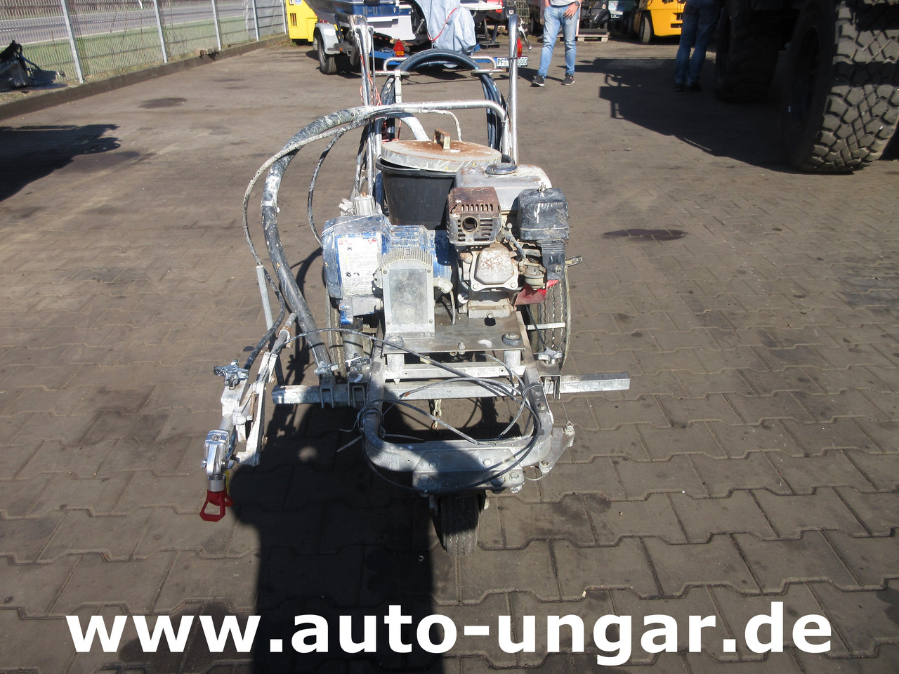 Graco LineLazer Striper GM 5000 Airless Roadmarking Machine Straßenmarkierung - Construcción de carreteras: foto 2 Graco LineLazer Striper GM 5000 Airless Roadmarking Machine Straßenmarkierung - Construcción de carreteras: foto 2